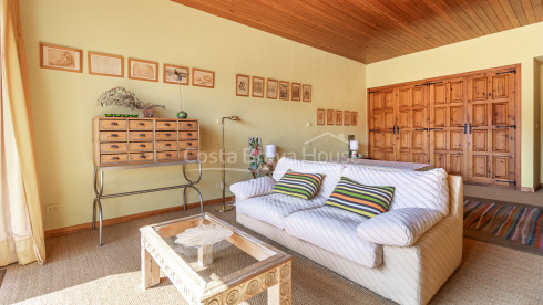 Apartament a Cap Sa Sal, Begur, en primera línia de mar amb terrassa i vistes al Mediterrani