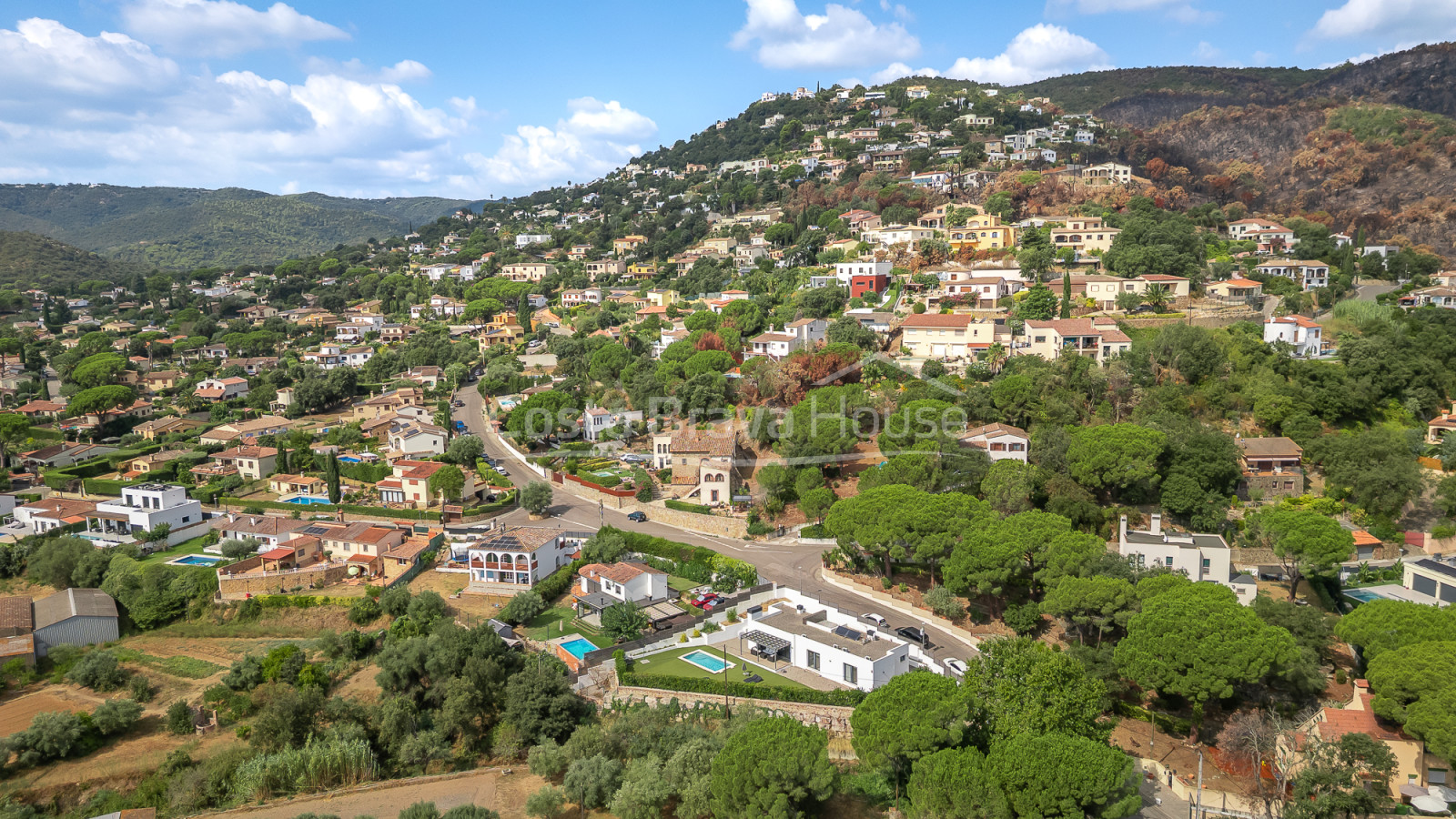 Casa unifamiliar a Calonge amb piscina privada, ampli jardí i quatre dormitoris