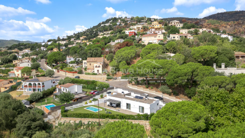 Detached house in Calonge with private pool, large garden and four bedrooms
