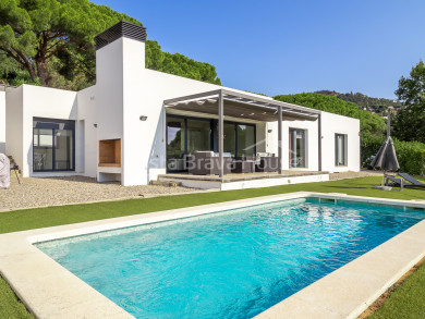 Maison individuelle à Calonge avec piscine privée, grand jardin, quatre chambres et proche de Torre Valentina