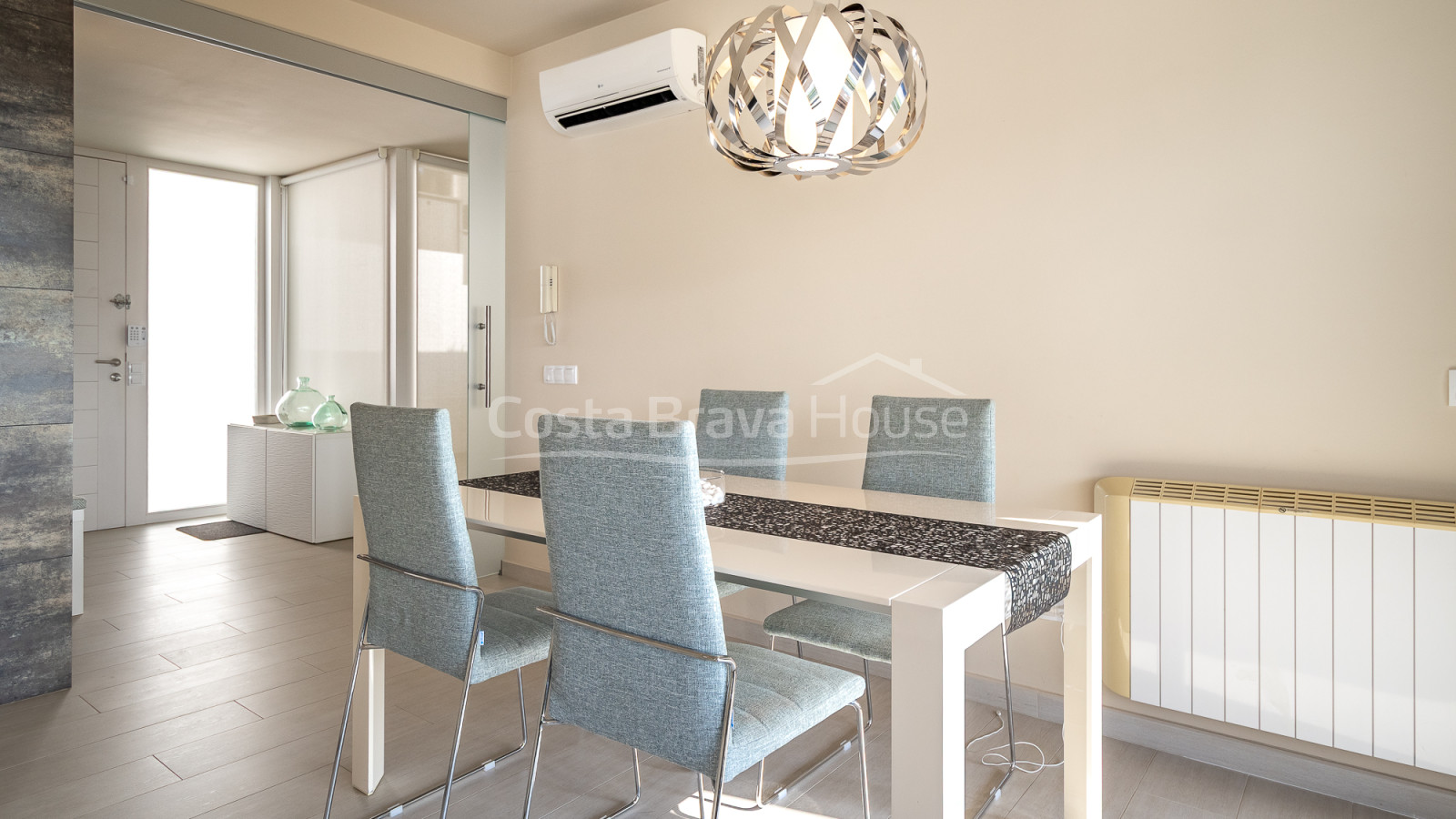 Detached house in Calonge with private pool, large garden and four bedrooms