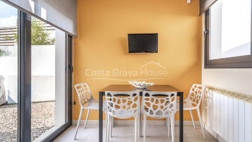 Casa unifamiliar a Calonge amb piscina privada, ampli jardí i quatre dormitoris