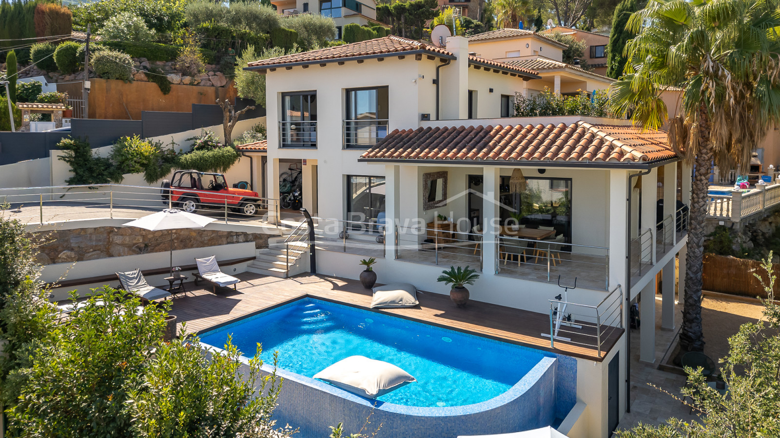 Casa independent a Pals amb piscina privada, a prop de la platja i vistes al mar