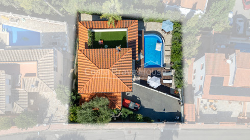Casa independent a Pals amb piscina privada, a prop de la platja i vistes al mar