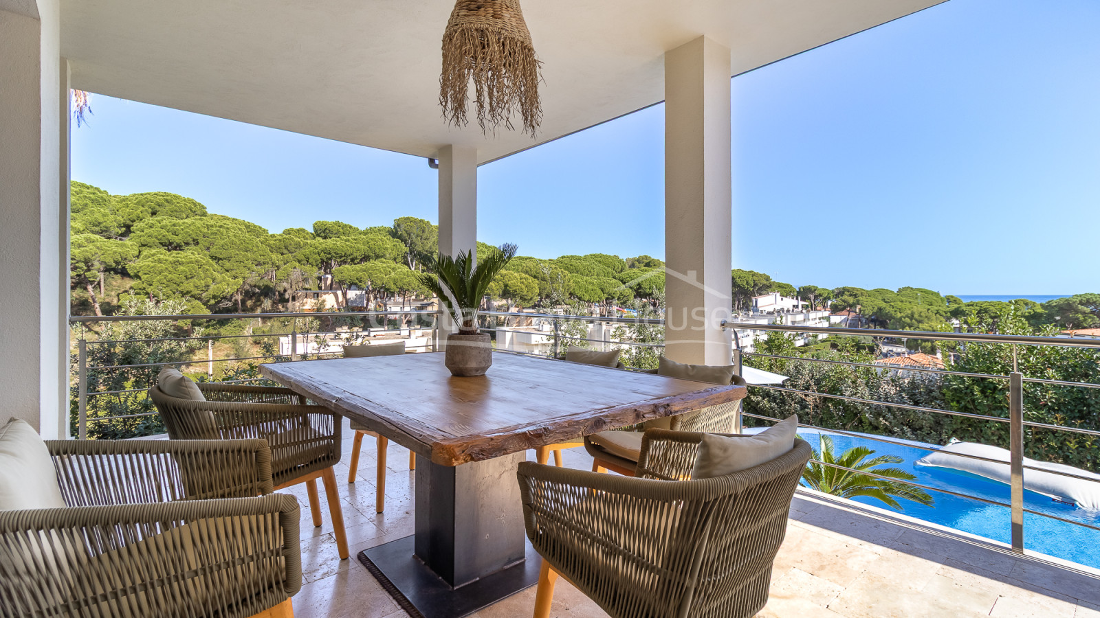 Casa independent a Pals amb piscina privada, a prop de la platja i vistes al mar