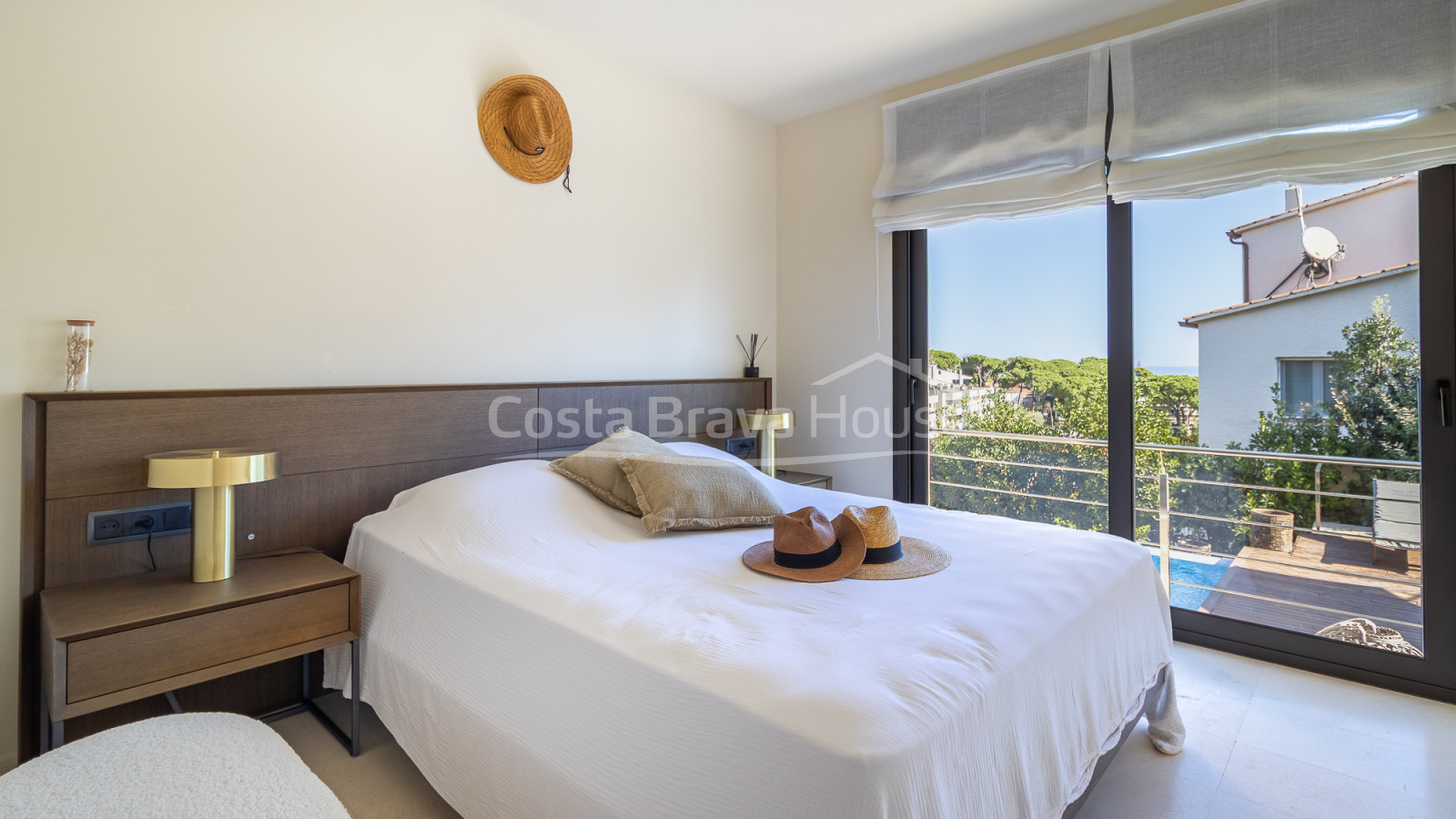 Casa independent a Pals amb piscina privada, a prop de la platja i vistes al mar