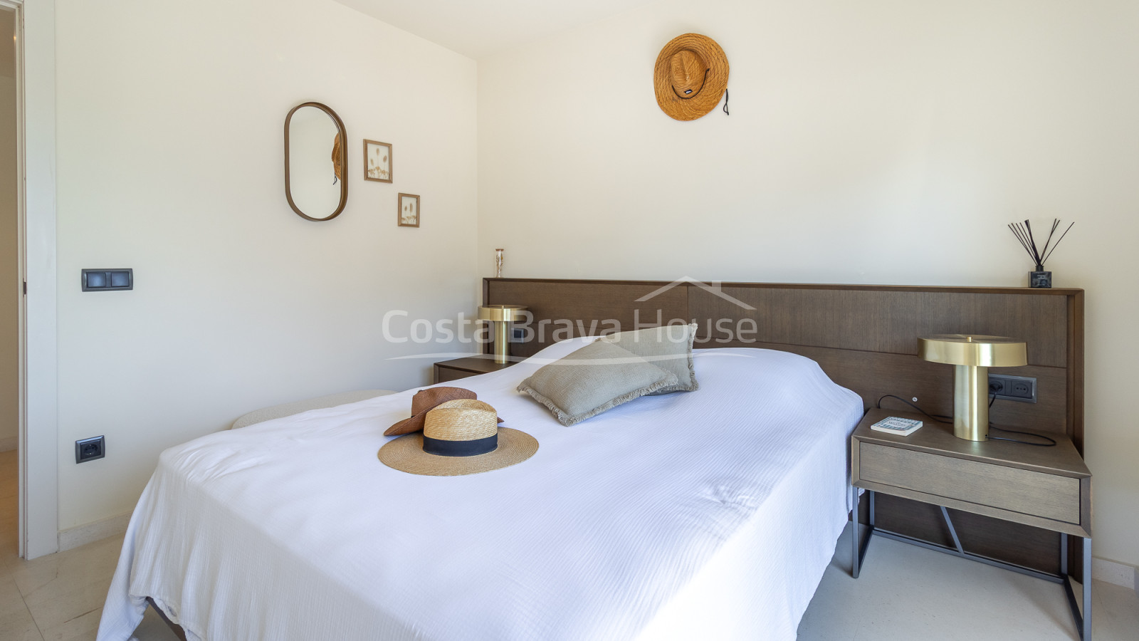 Detached house in Pals with private pool, near the beach and with sea views
