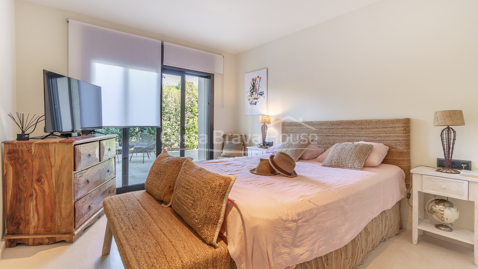 Detached house in Pals with private pool, near the beach and with sea views