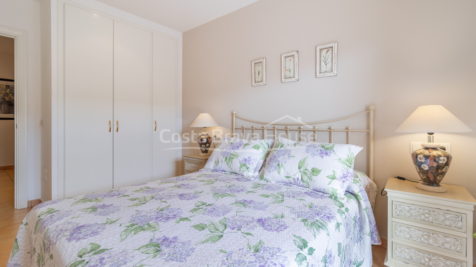 Casa adosada en Palafrugell con jardín, piscina privada y amplio garaje cerrado