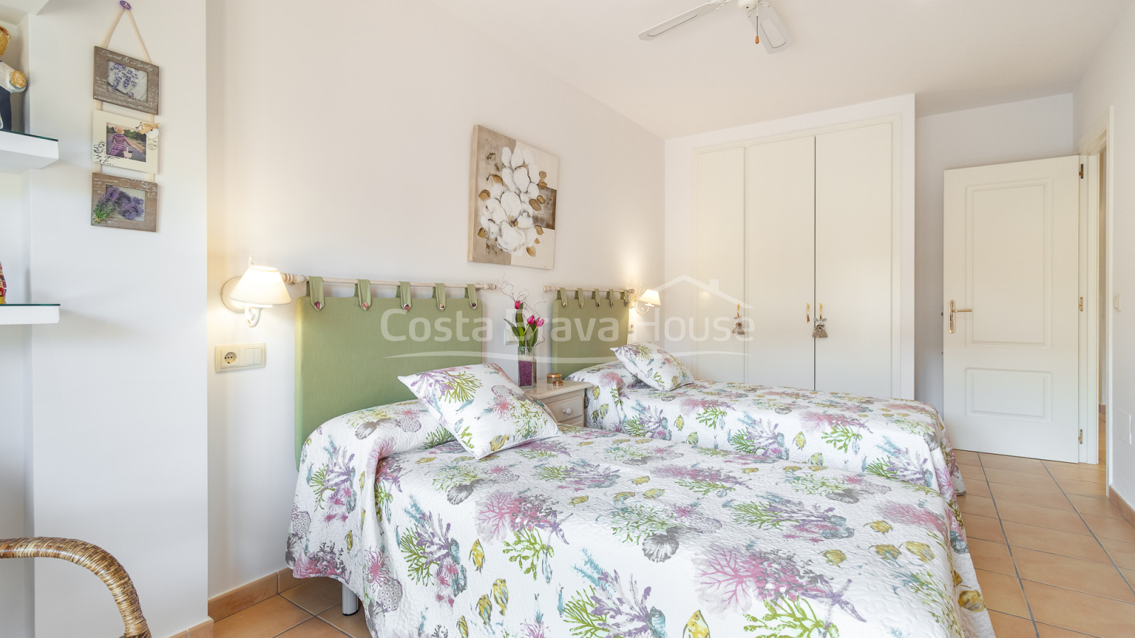 Casa adosada en Palafrugell con jardín, piscina privada y amplio garaje cerrado