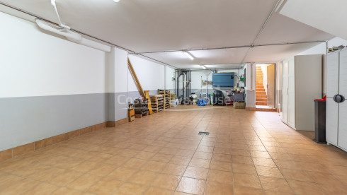 Casa adosada en Palafrugell con jardín, piscina privada y amplio garaje cerrado