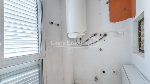 Apartment in Pals near the historic centre with three bedrooms, balcony and enclosed garage