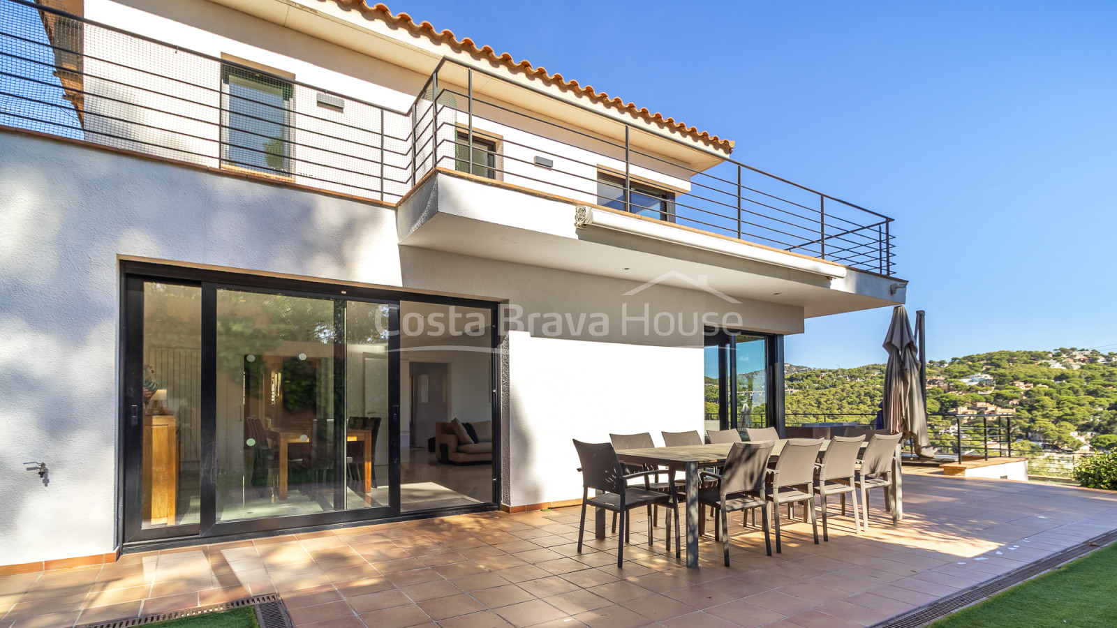 Villa te koop in Tamariu met zeezicht, privézwembad, terrassen en garage