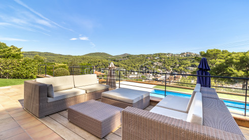 Villa à vendre à Tamariu avec vue mer, piscine privée, terrasses et garage