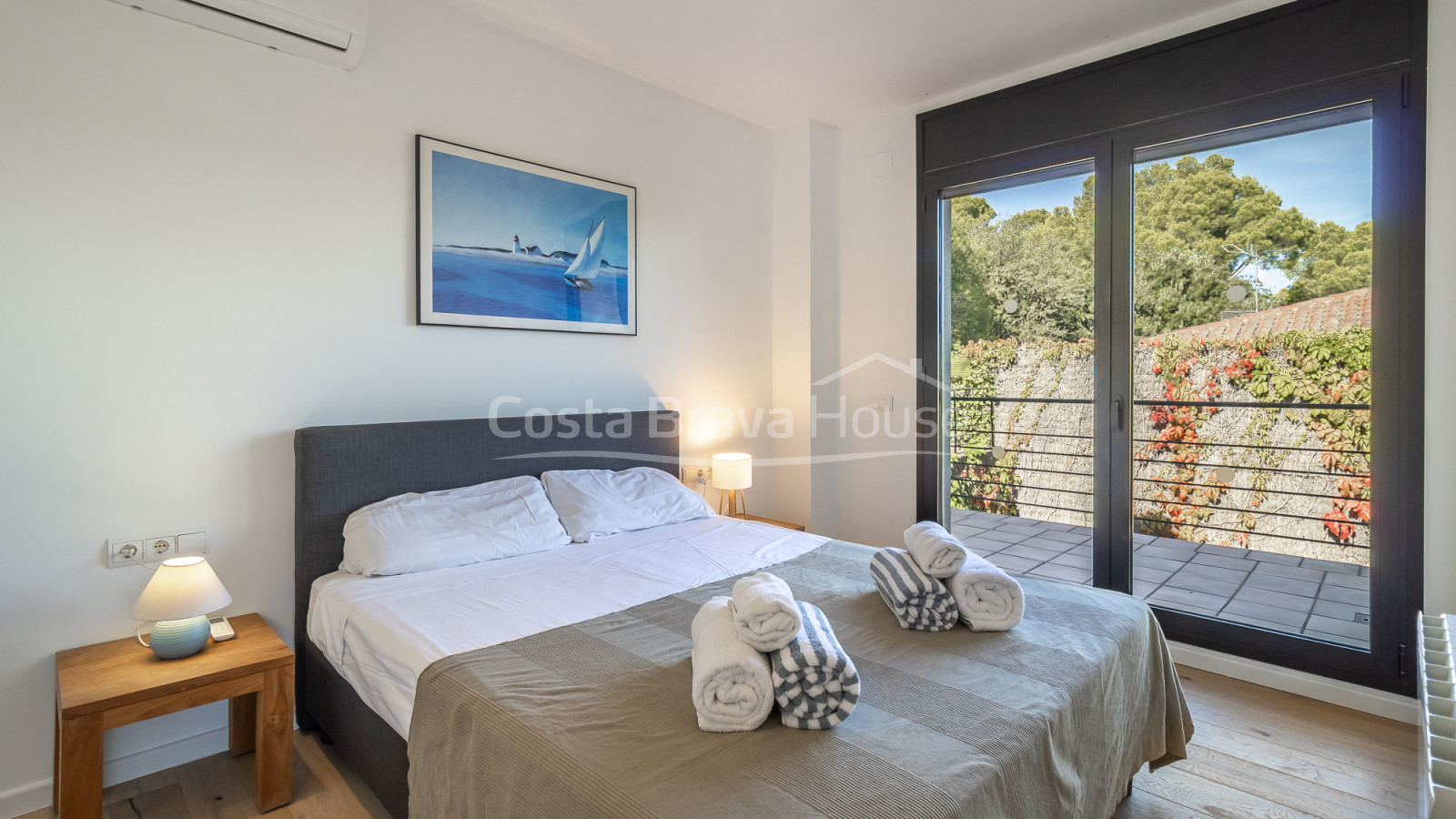 Villa à vendre à Tamariu avec vue mer, piscine privée, terrasses et garage