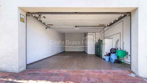 Vila en venda a Tamariu amb vistes al mar, piscina privada, terrasses i garatge