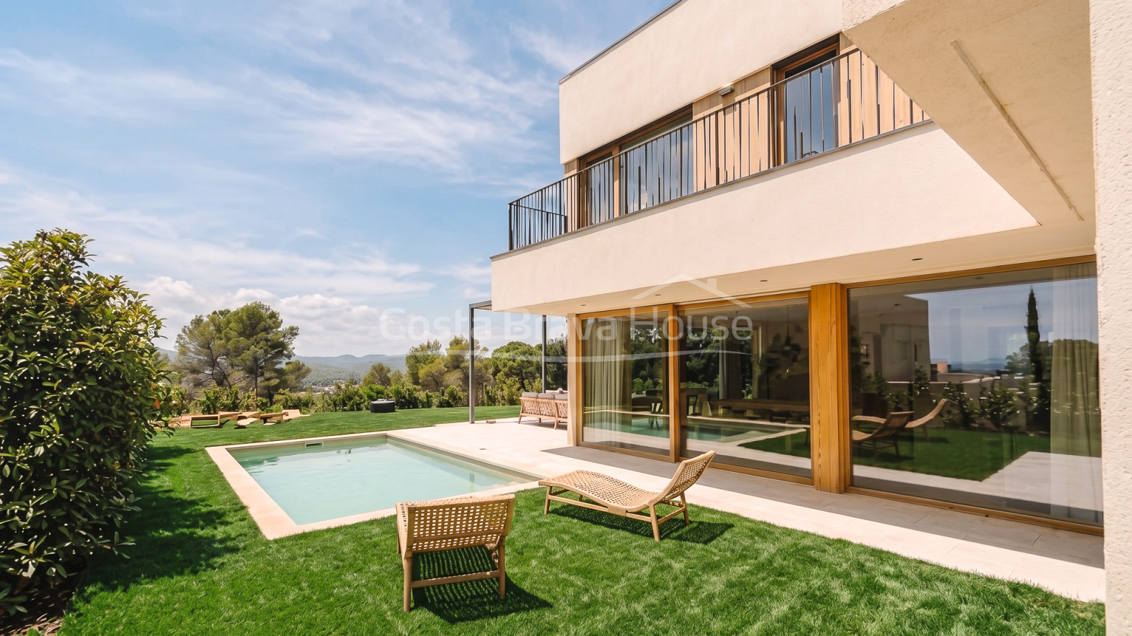 Vila sostenible en venda a Begur