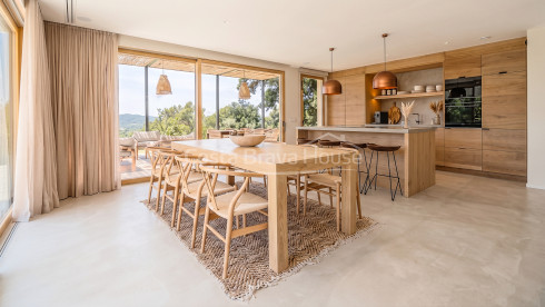 Sustainable villa for sale in Begur