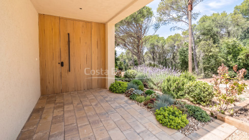 Duurzame villa te koop in Begur