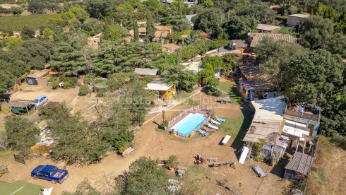 Masia del S. XV restaurada en venda a prop de Calella de Palafrugell
