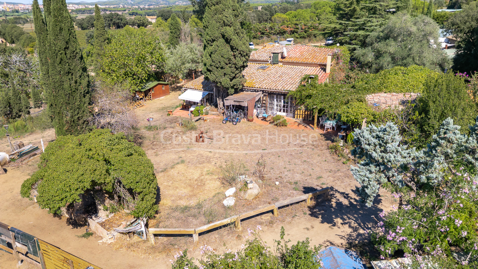 Masia del S. XV restaurada en venta cerca de Calella de Palafrugell