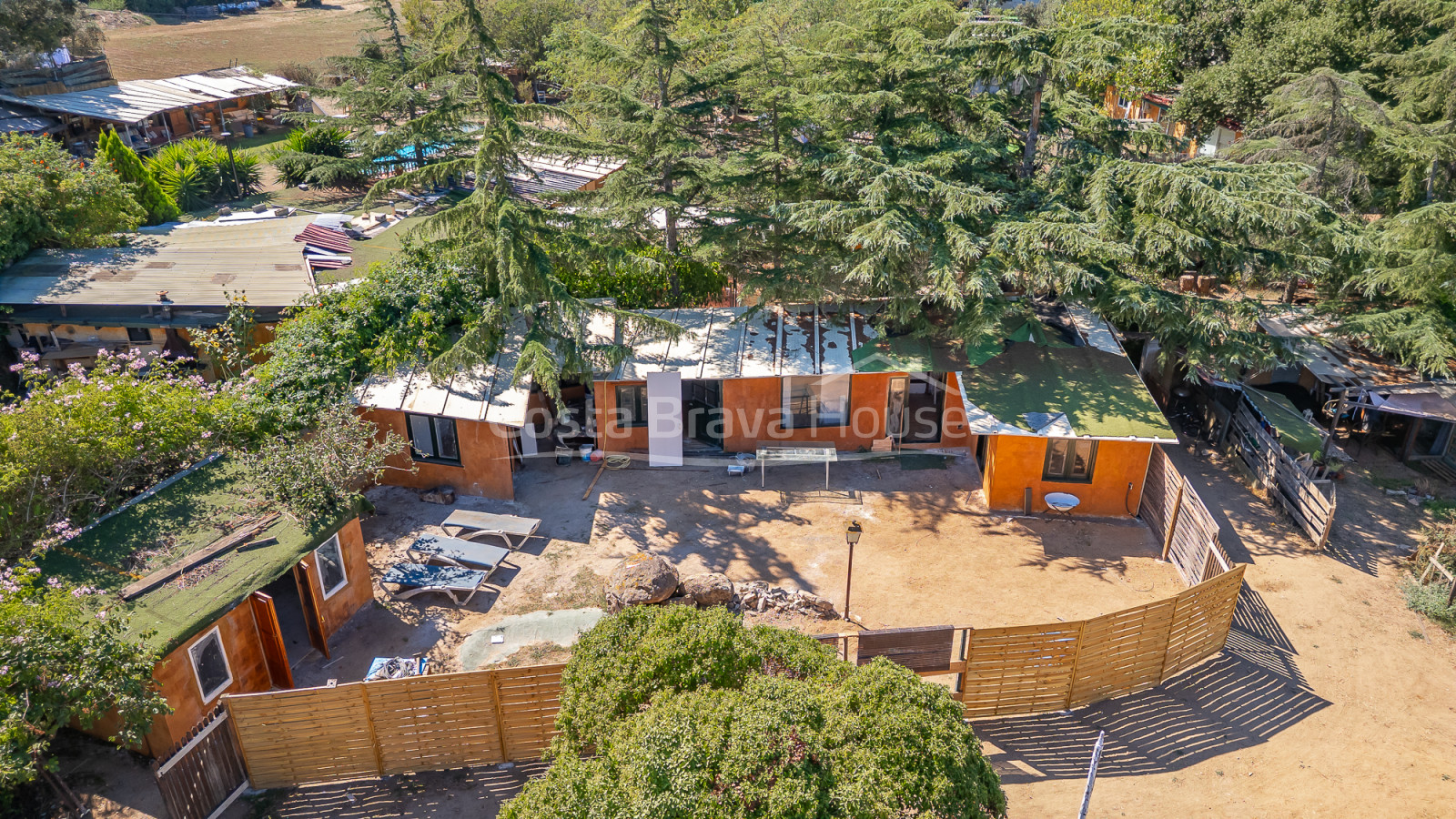 Masia del S. XV restaurada en venda a prop de Calella de Palafrugell