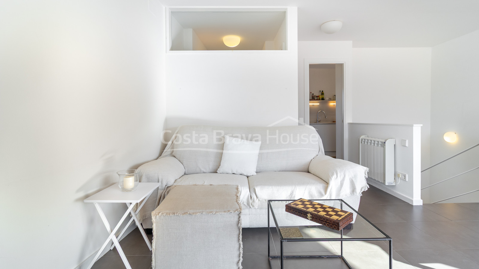 Apartament dúplex al centre de Begur amb terrassa assolellada, vistes al poble i tres dormitoris